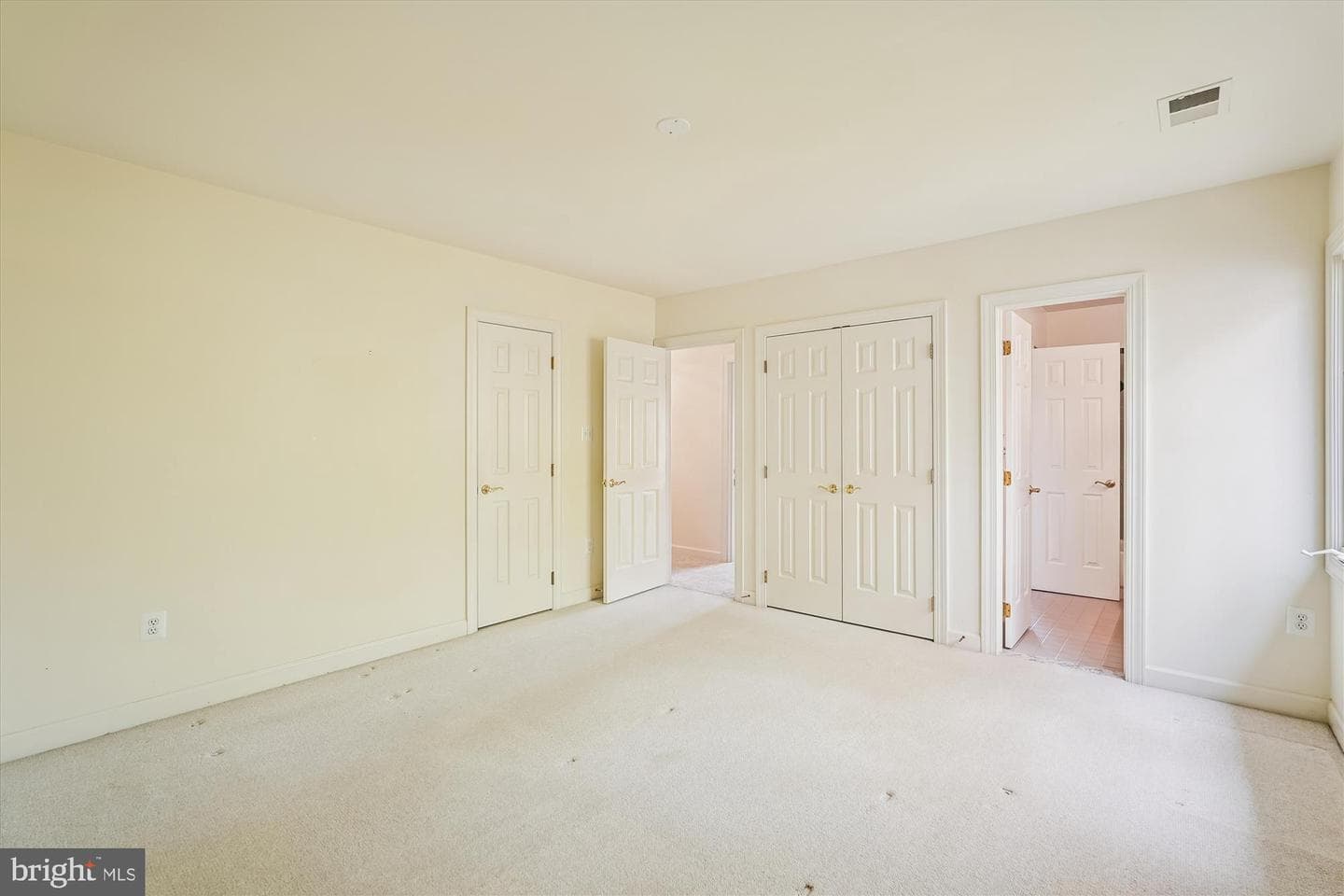 308 Sinegar Place photo 58