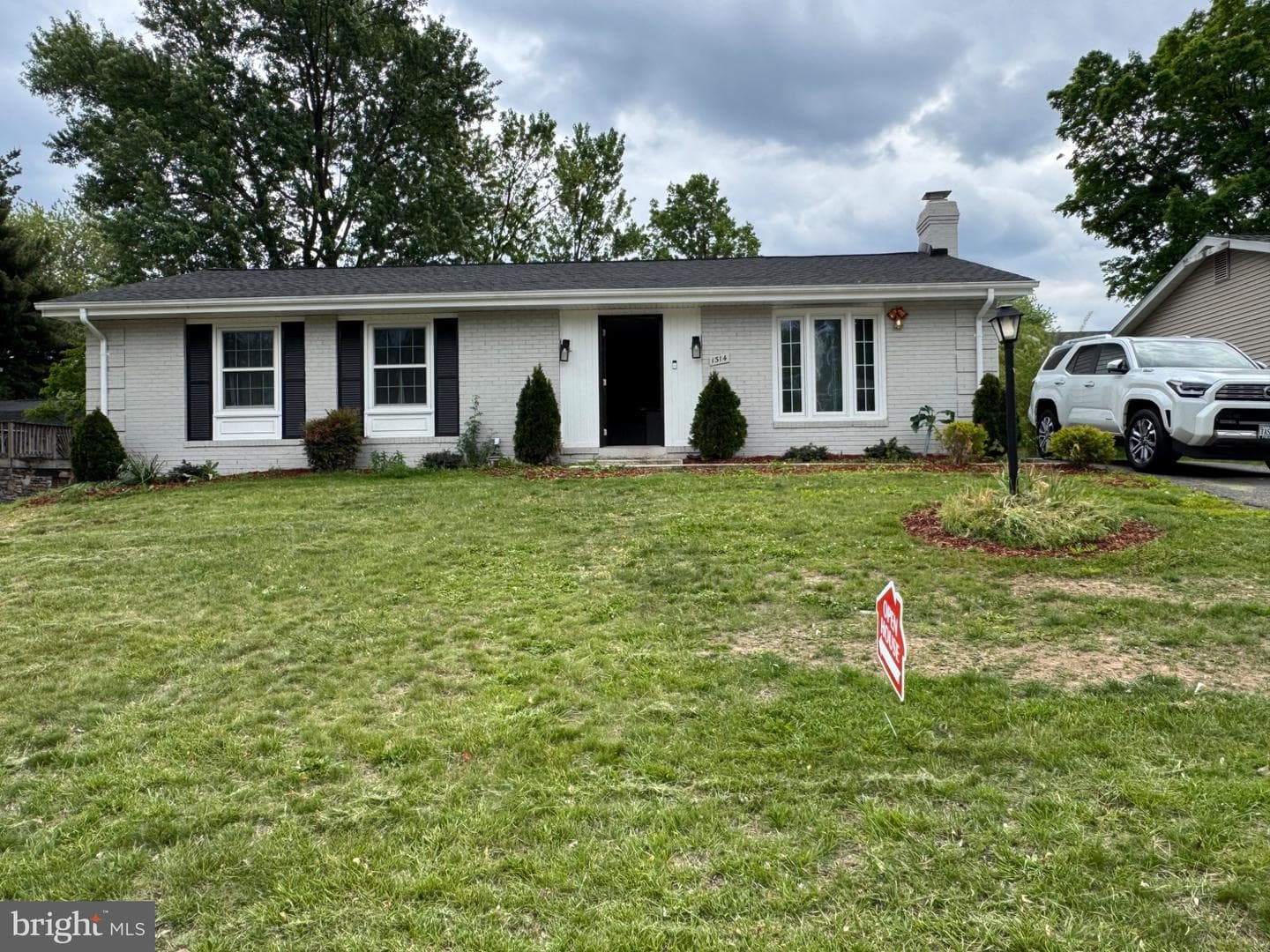 1314 E Holly Avenue, Sterling