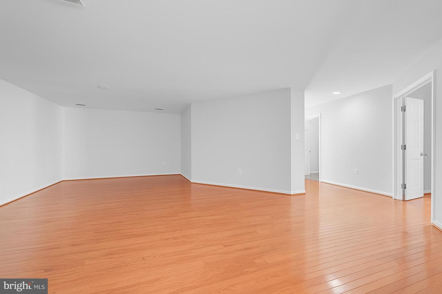 641 Meade Drive SW photo 23