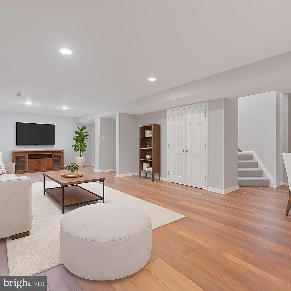 641 Meade Drive SW photo 33