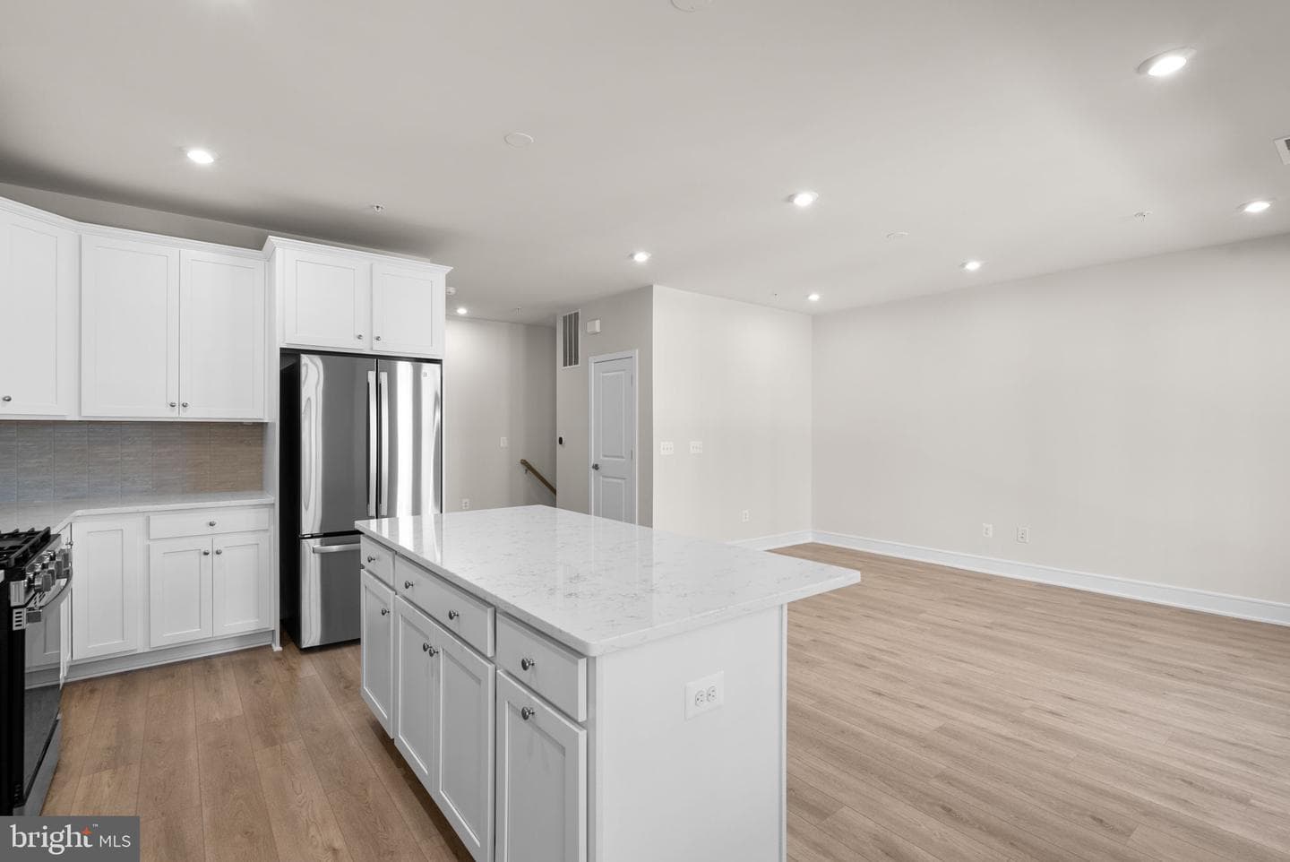 21754 Dollis Hill Terrace photo 10
