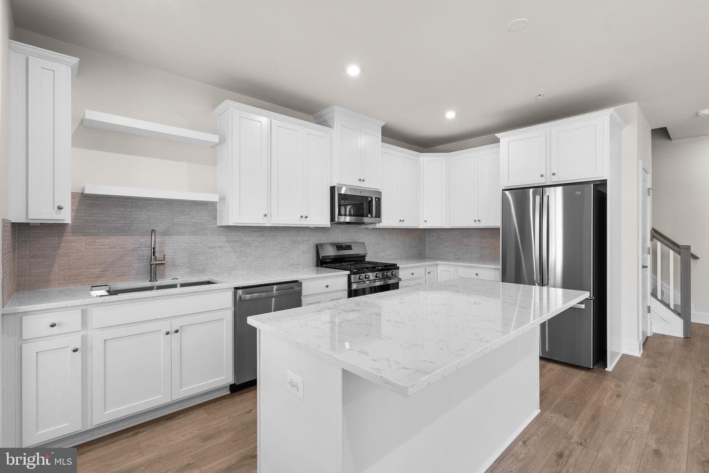 21754 Dollis Hill Terrace photo 6