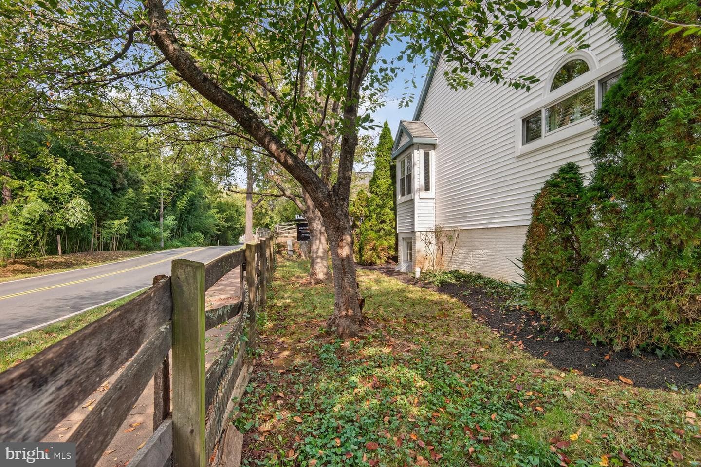332 Loudoun Street SW photo 27