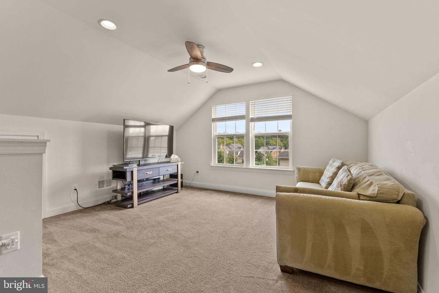 42549 Fawn Meadow Place photo 37