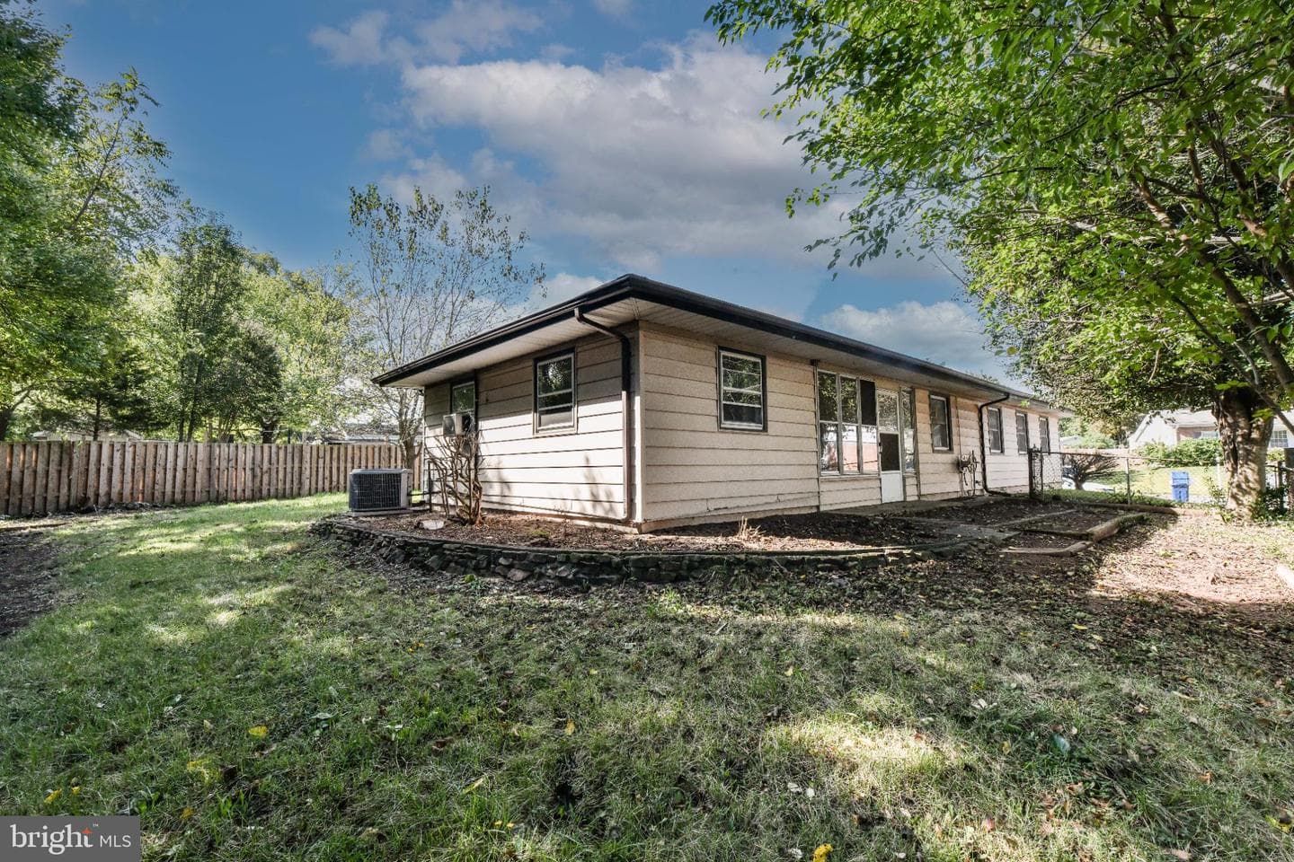 808 W Nettle Tree Road photo 27