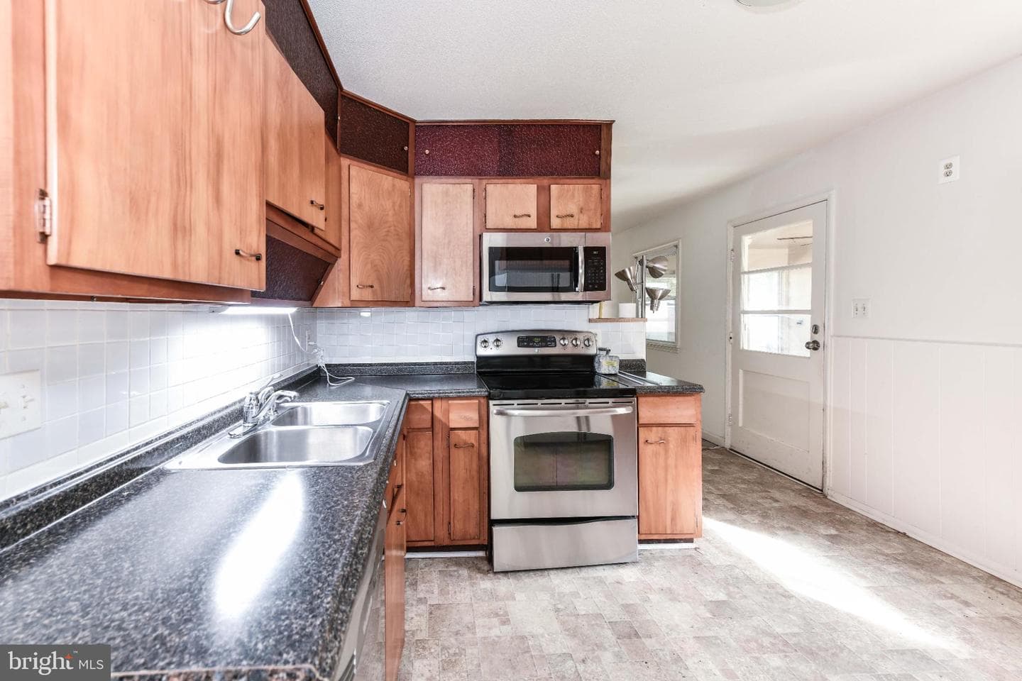 808 W Nettle Tree Road photo 6