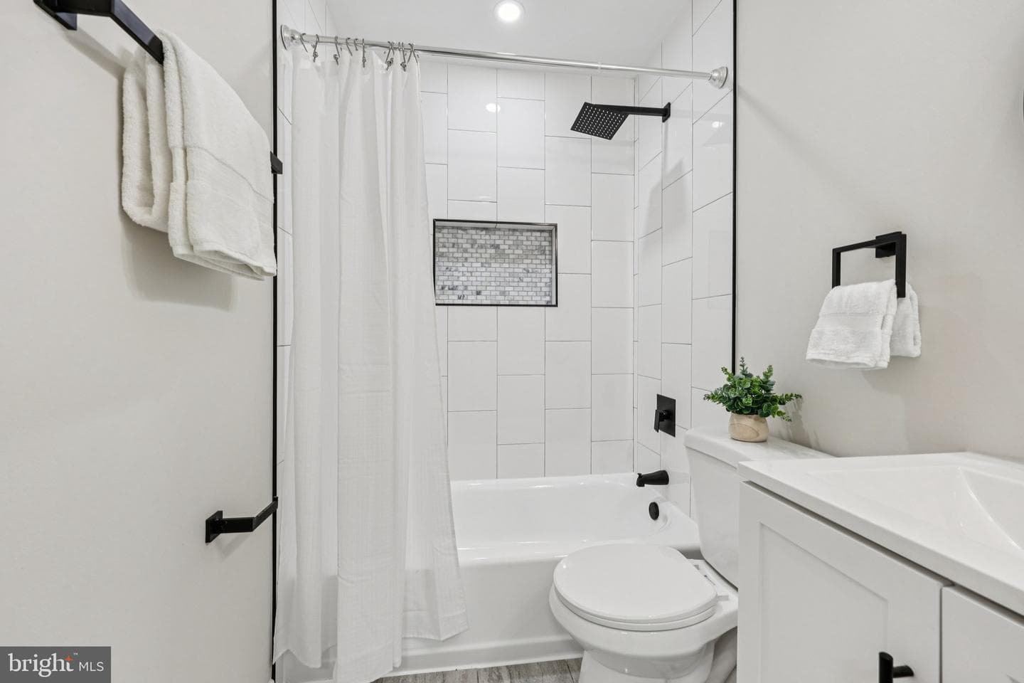 125 Avondale Drive photo 19