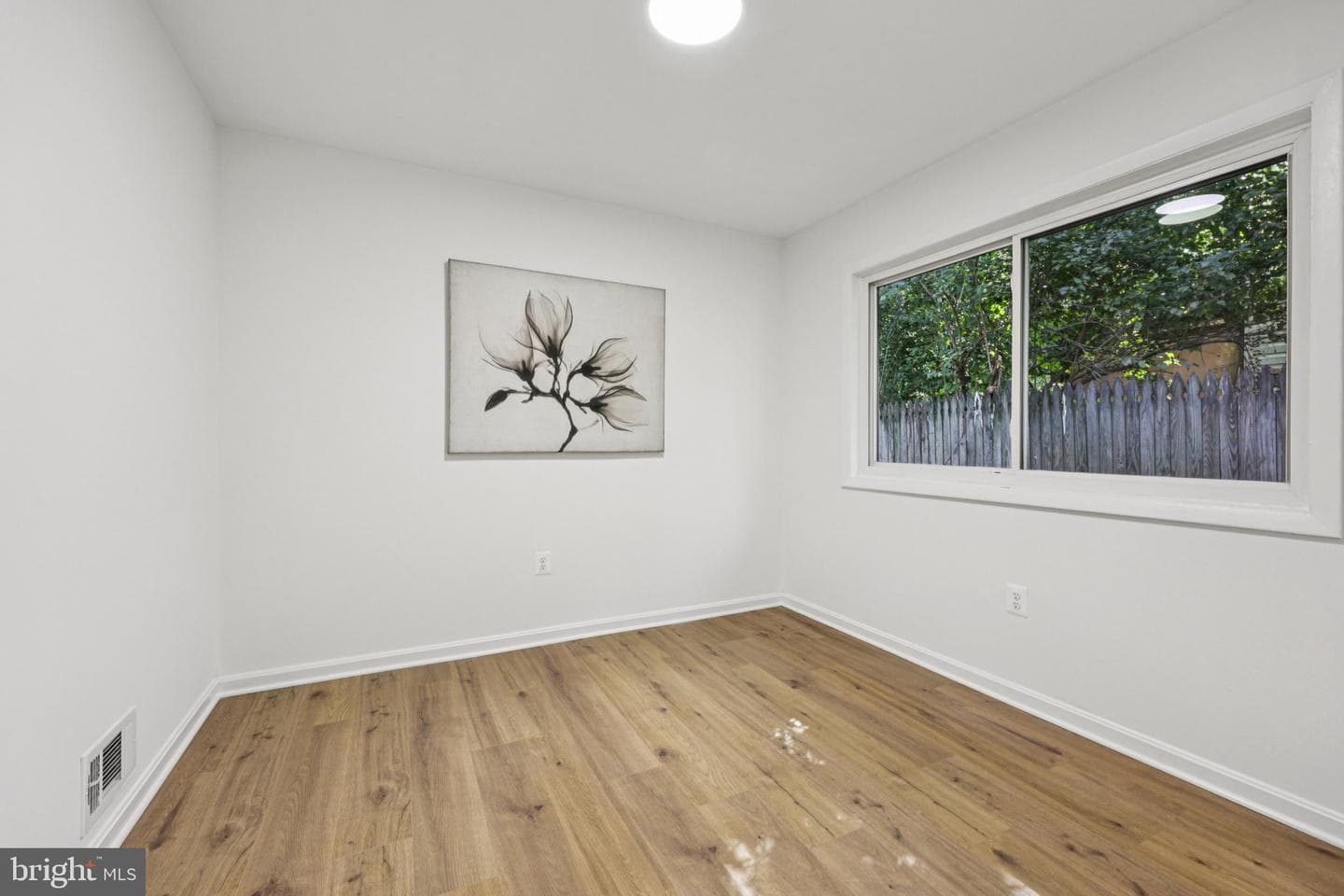 125 Avondale Drive photo 27