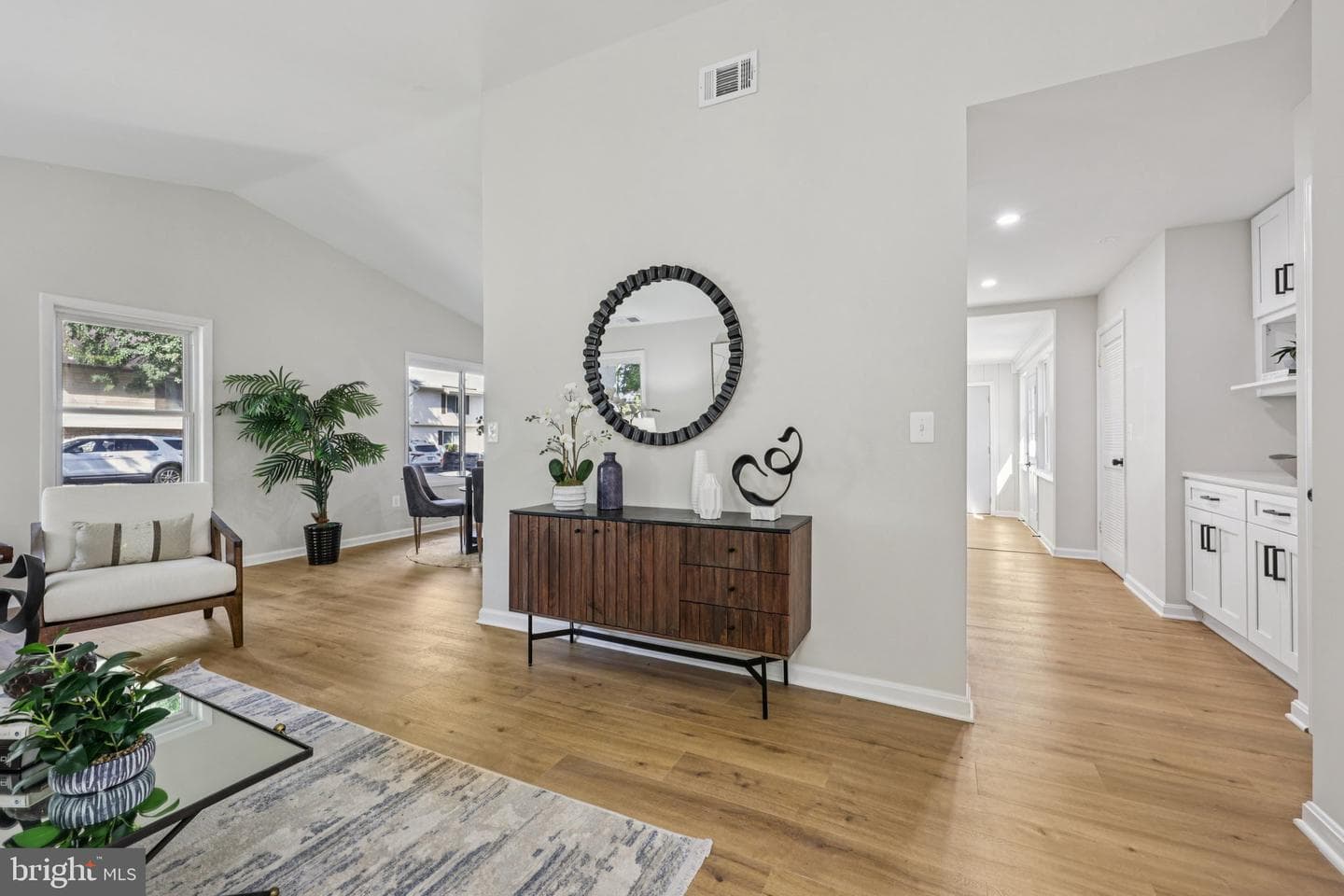 125 Avondale Drive photo 6