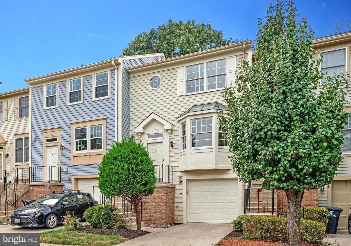 21921 Myrtlewood Square photo 1