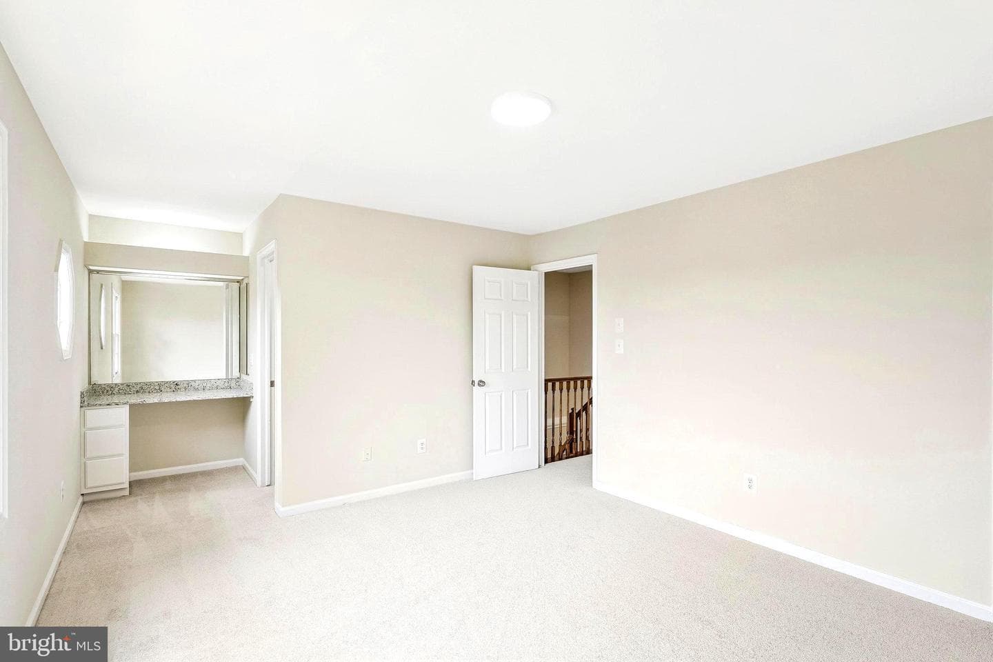 21921 Myrtlewood Square photo 16