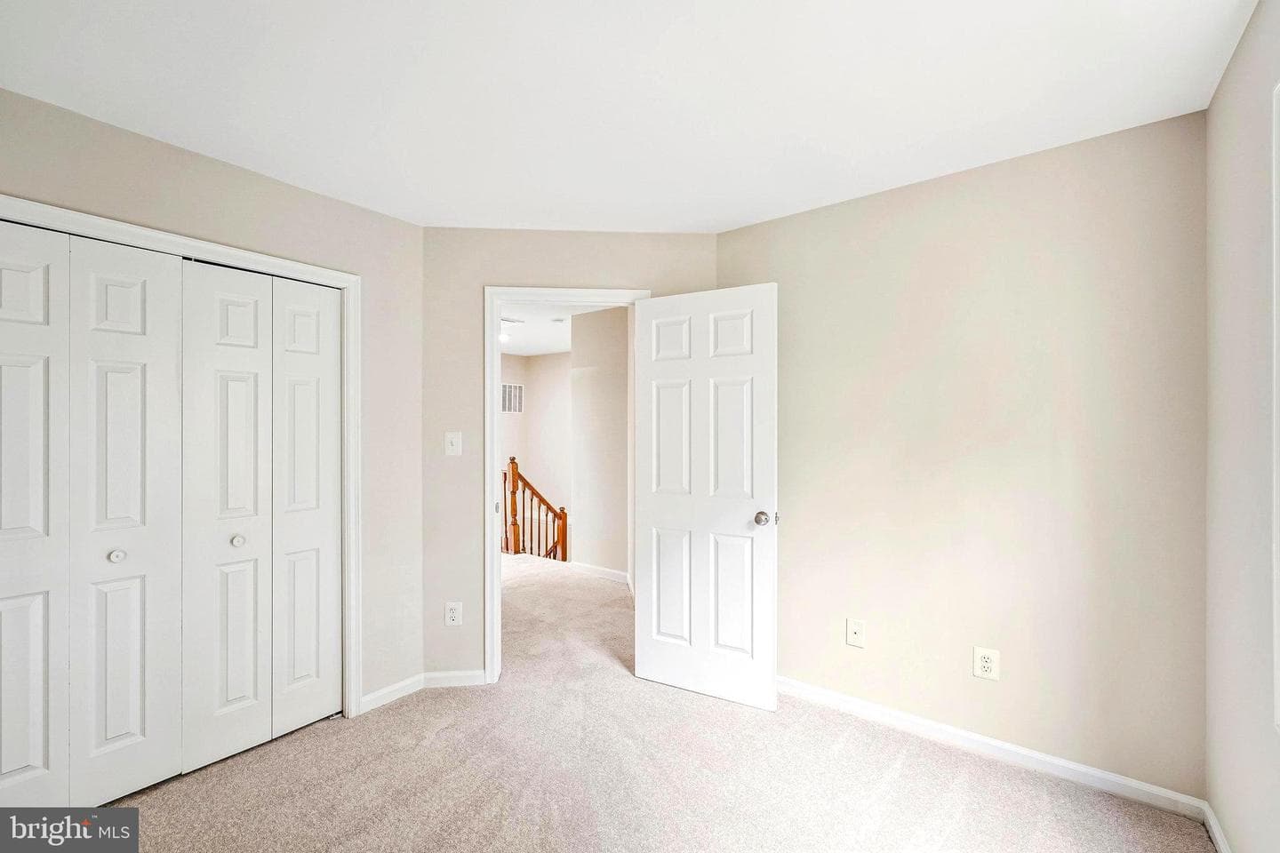 21921 Myrtlewood Square photo 20