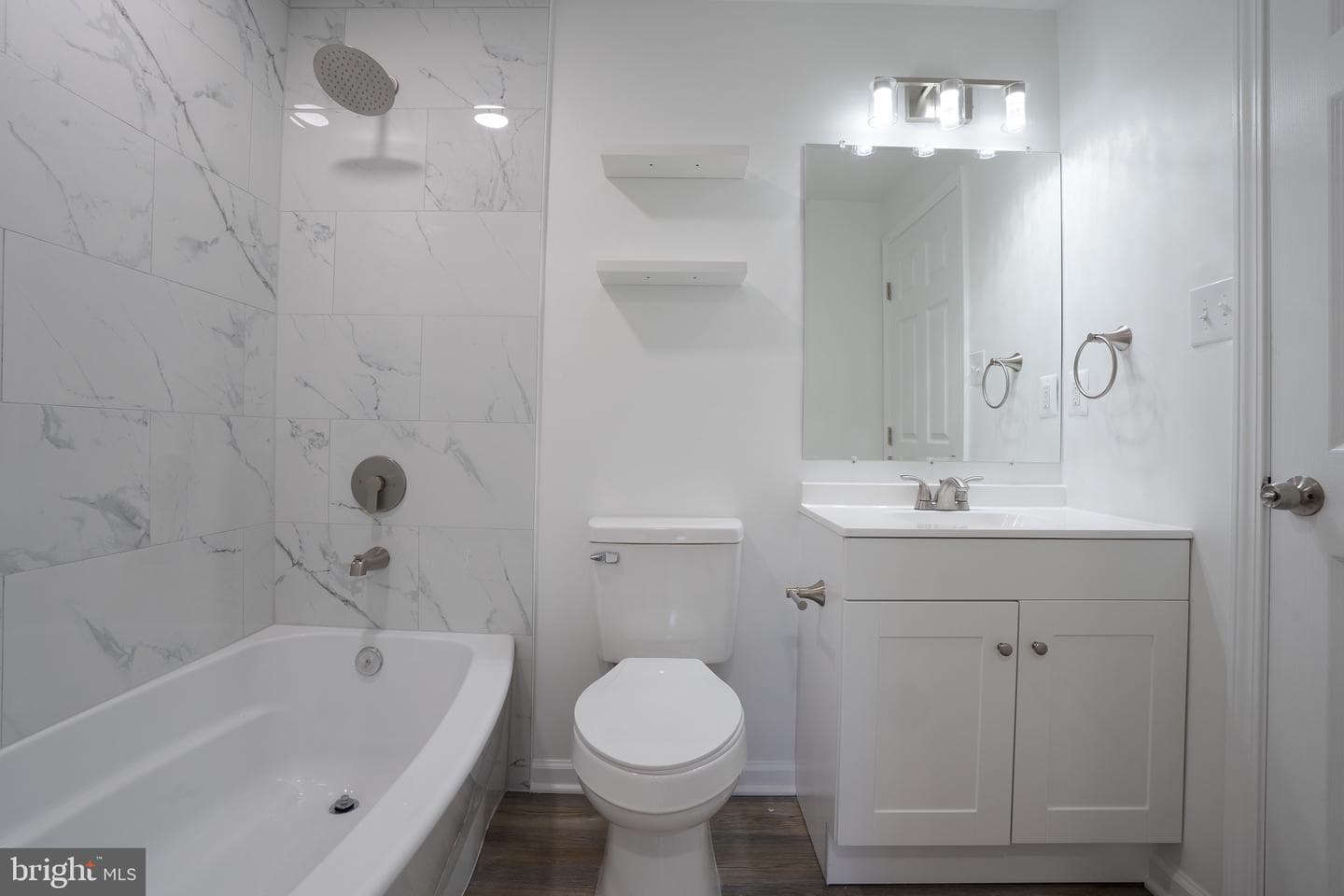 112 Argus Place photo 25