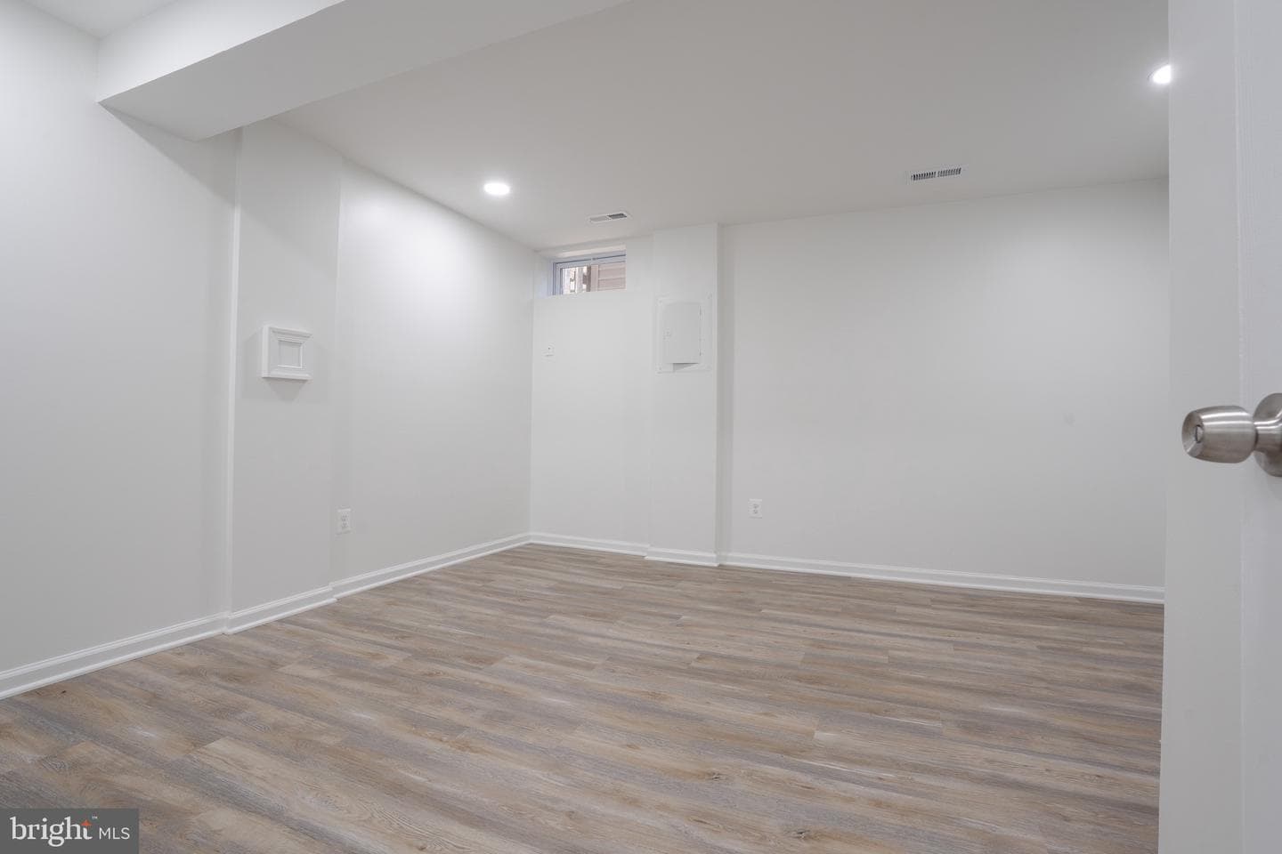 112 Argus Place photo 26