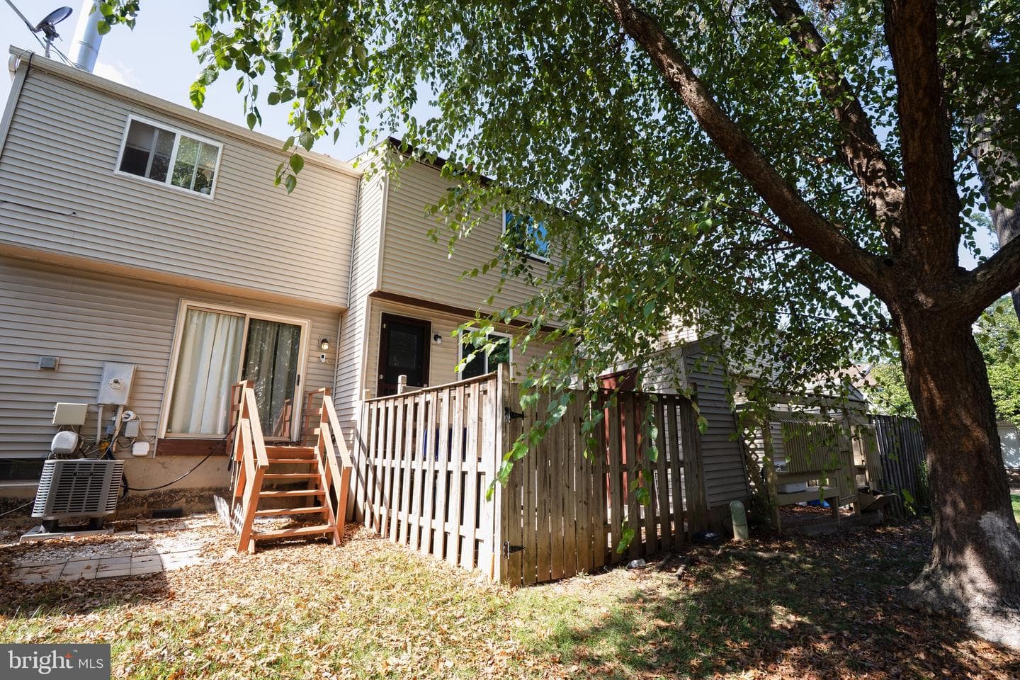 112 Argus Place photo 36
