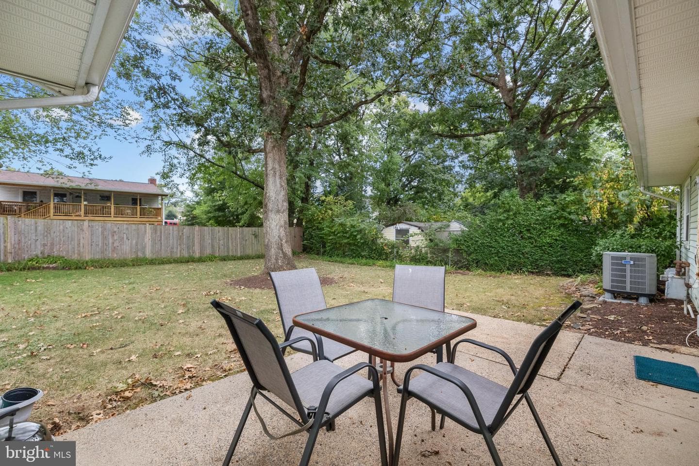 108 N Alder Avenue photo 25