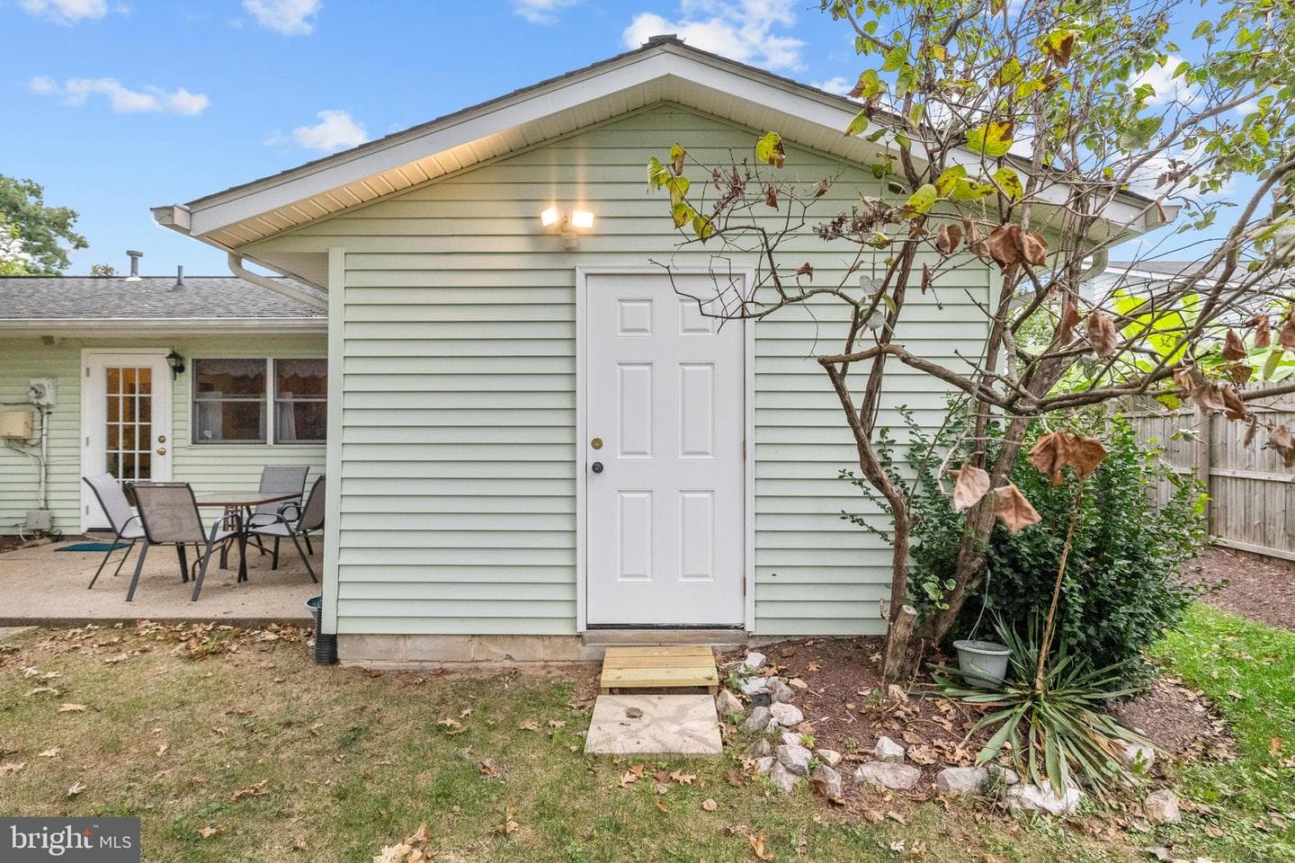 108 N Alder Avenue photo 31