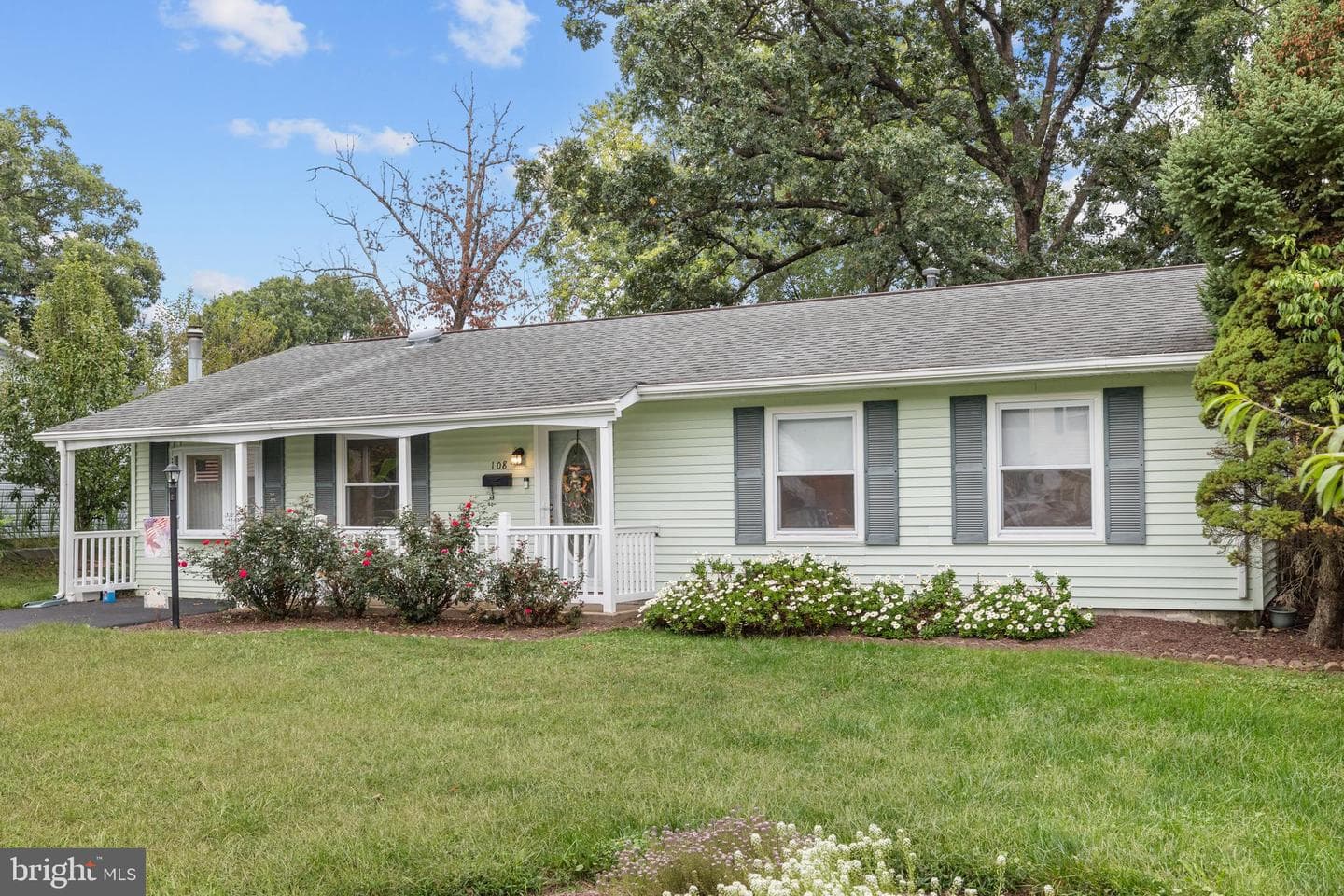 108 N Alder Avenue photo 34