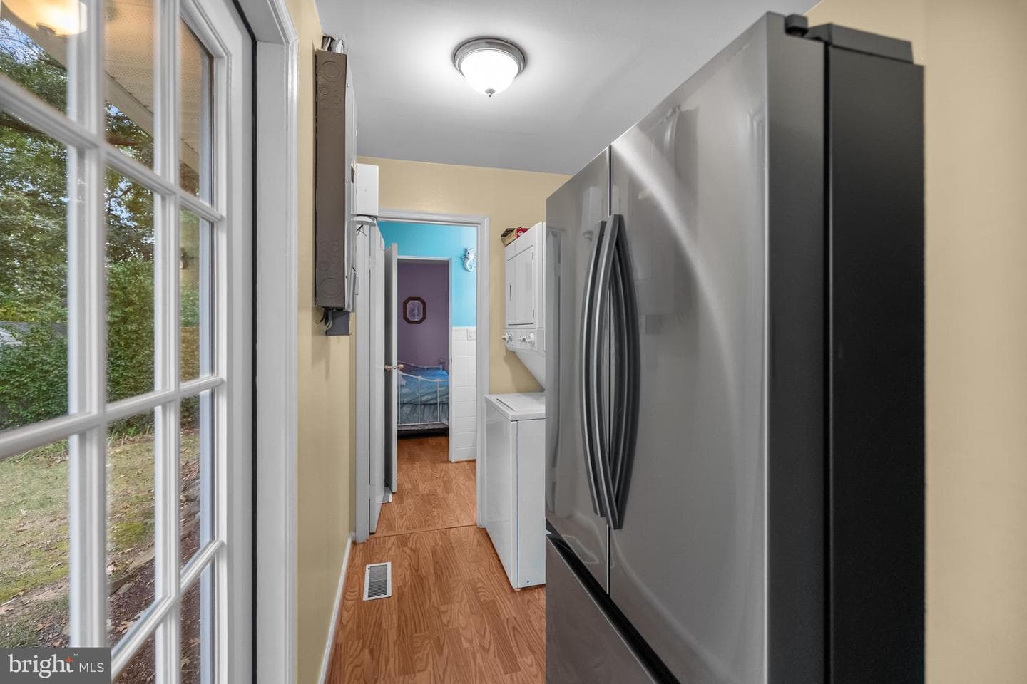 108 N Alder Avenue photo 9
