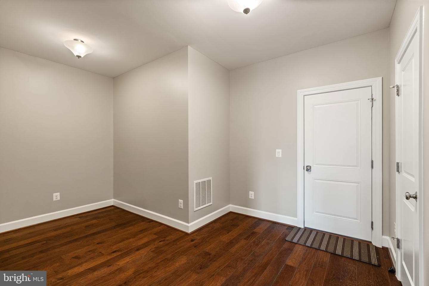 20396 Roslindale Drive photo 12