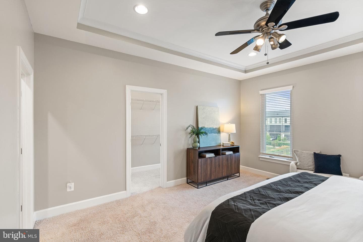 20396 Roslindale Drive photo 32