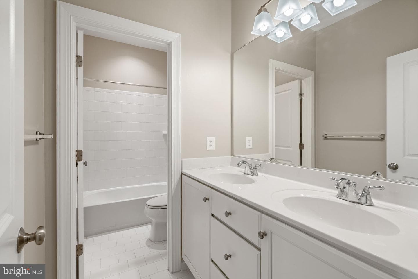 20396 Roslindale Drive photo 44