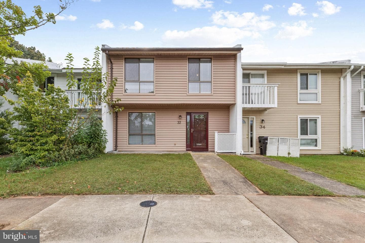 32 Regis Circle photo 2