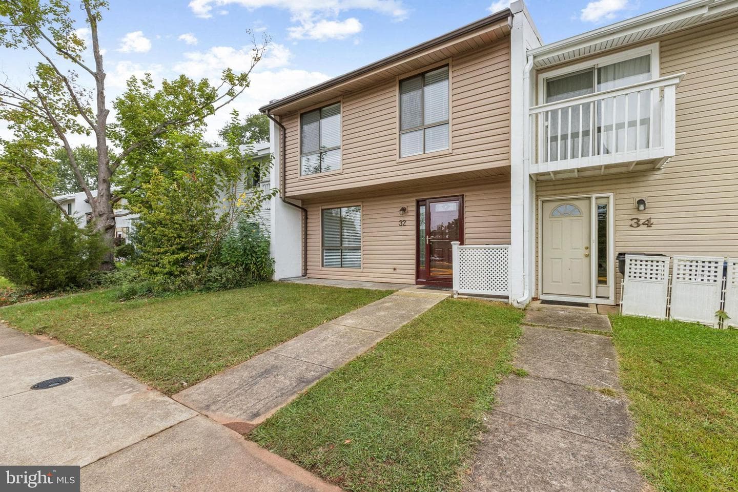 32 Regis Circle photo 3