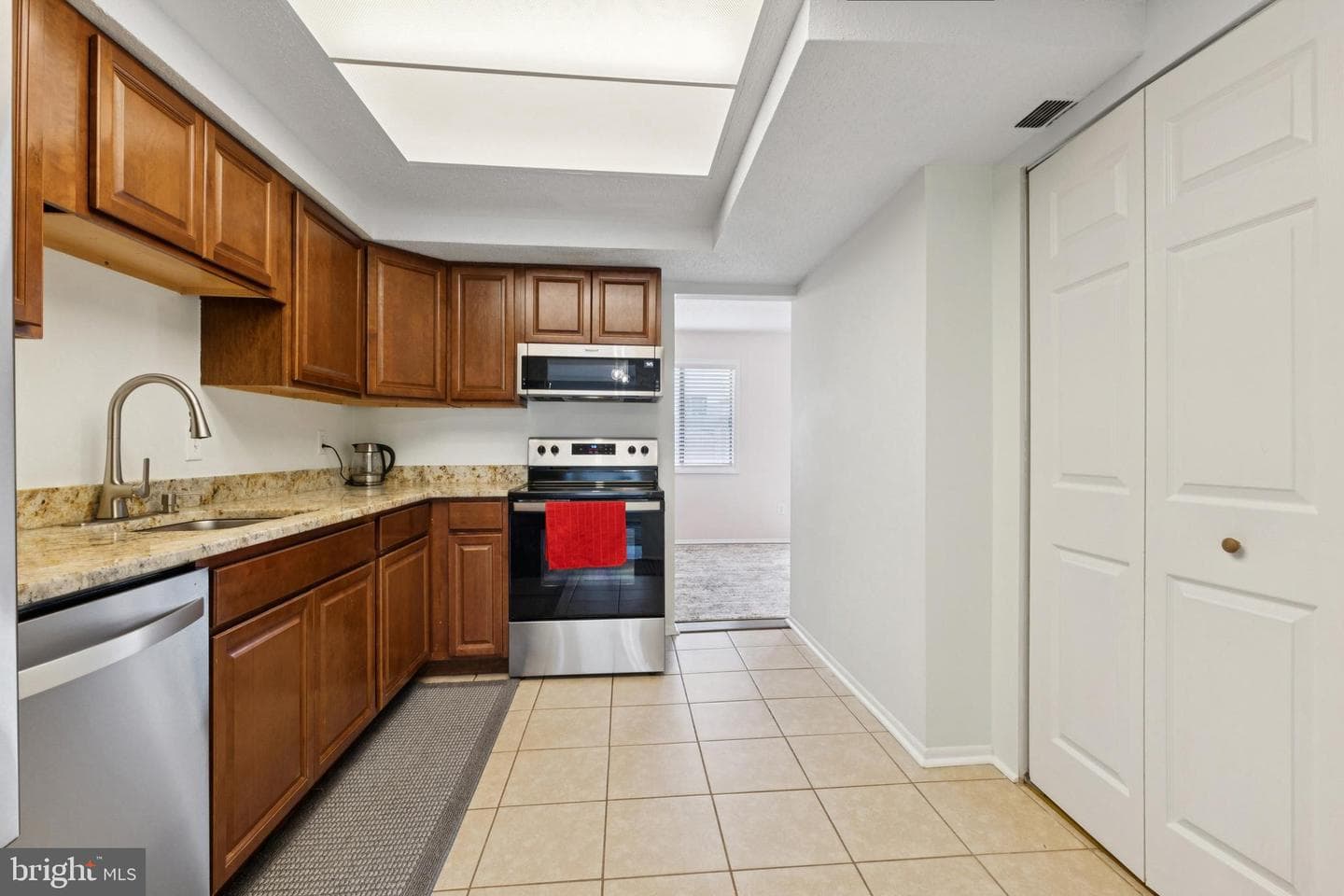 32 Regis Circle photo 8