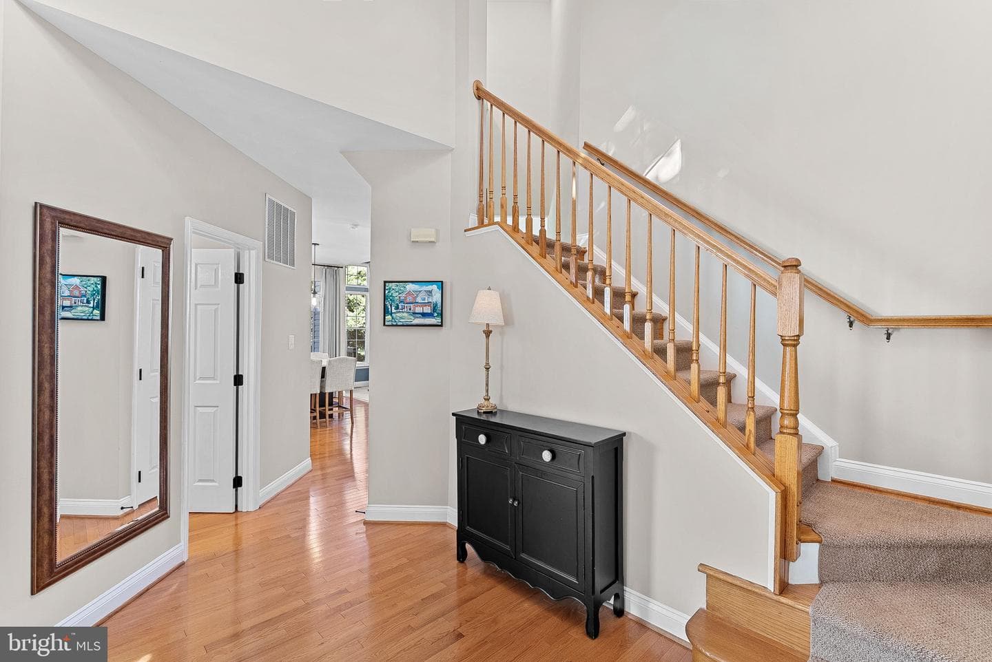 105 Burt Court NE photo 3