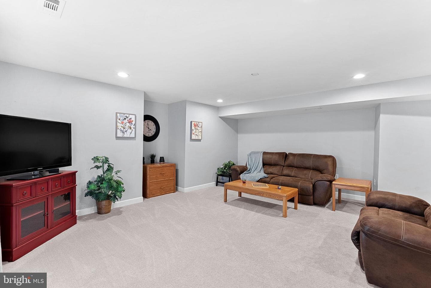 105 Burt Court NE photo 36