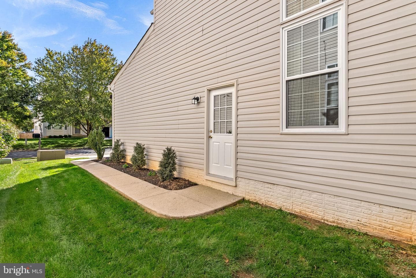 105 Burt Court NE photo 51
