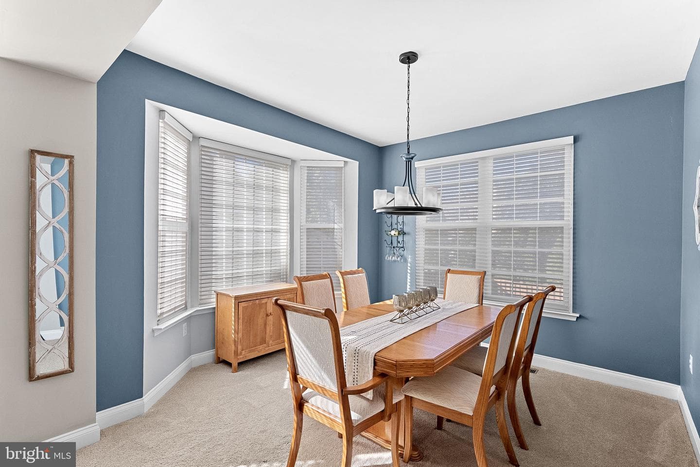105 Burt Court NE photo 8