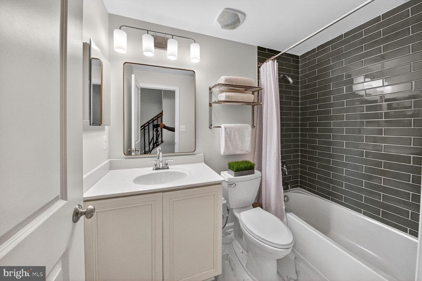 22796 Breezy Hollow Drive photo 7