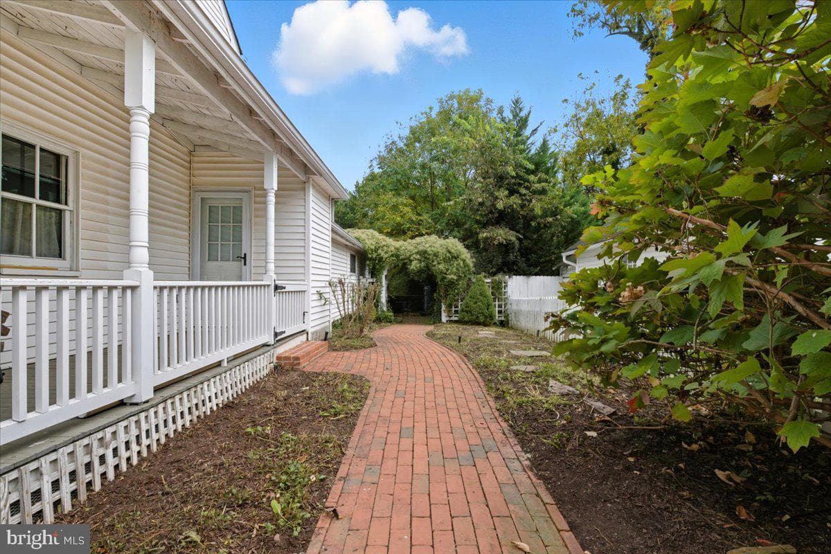 222 Wirt Street NW photo 43