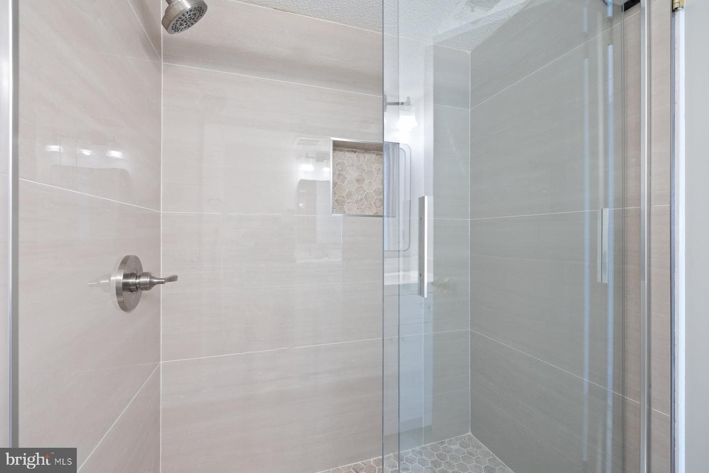 110 Sugarland Run Drive photo 18