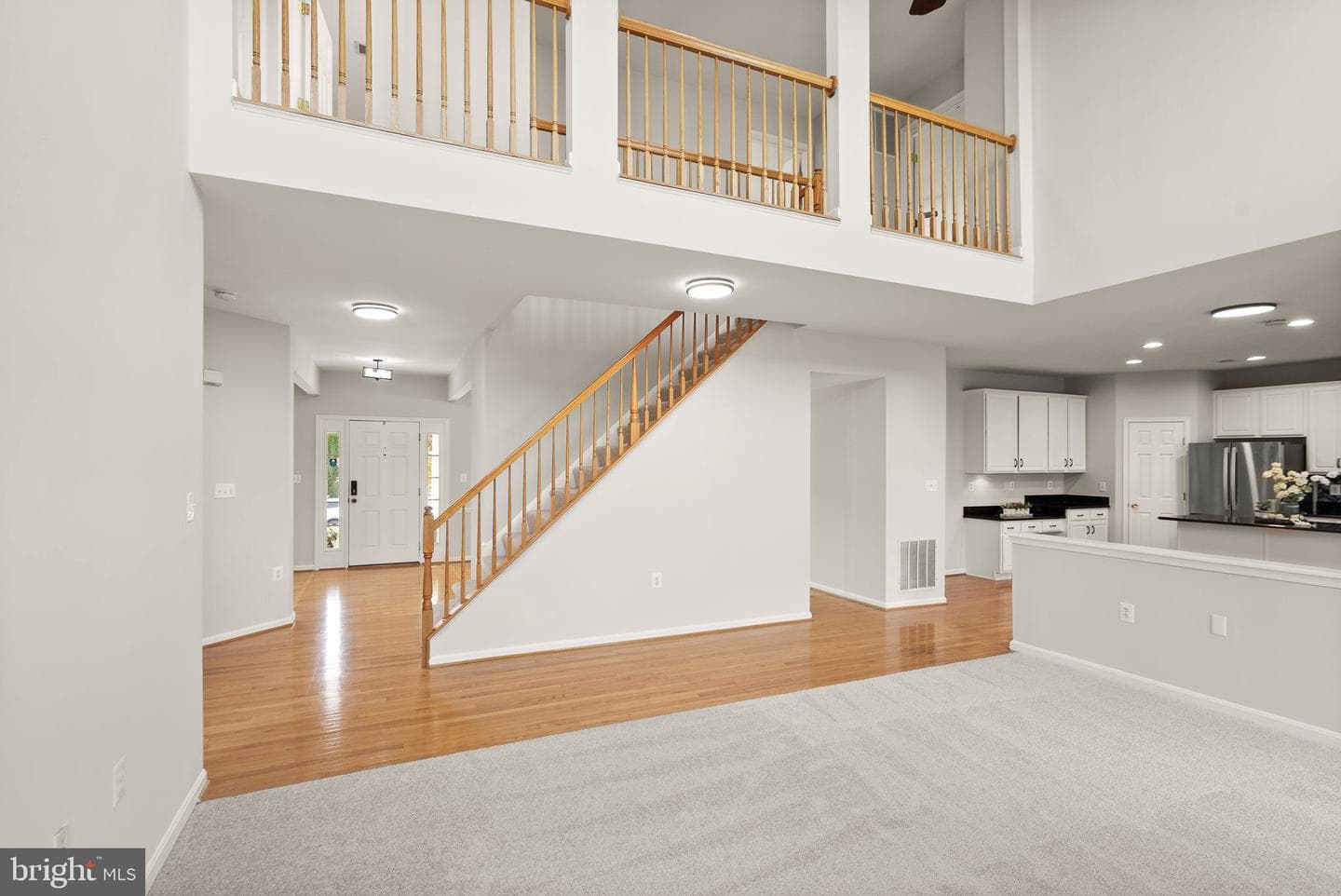 706 Invermere Drive NE photo 13