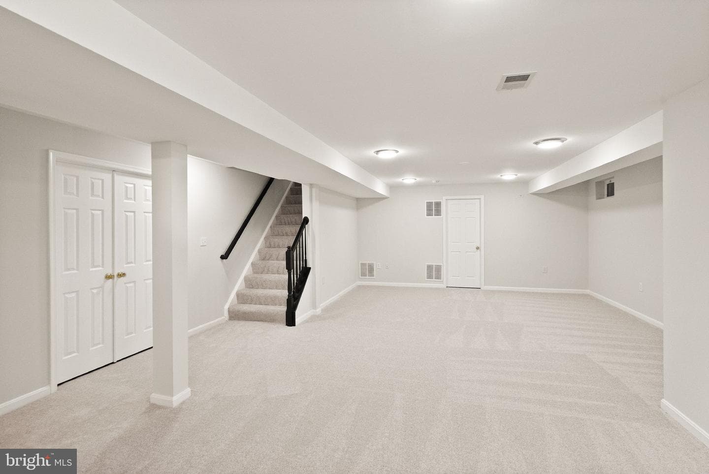 706 Invermere Drive NE photo 44
