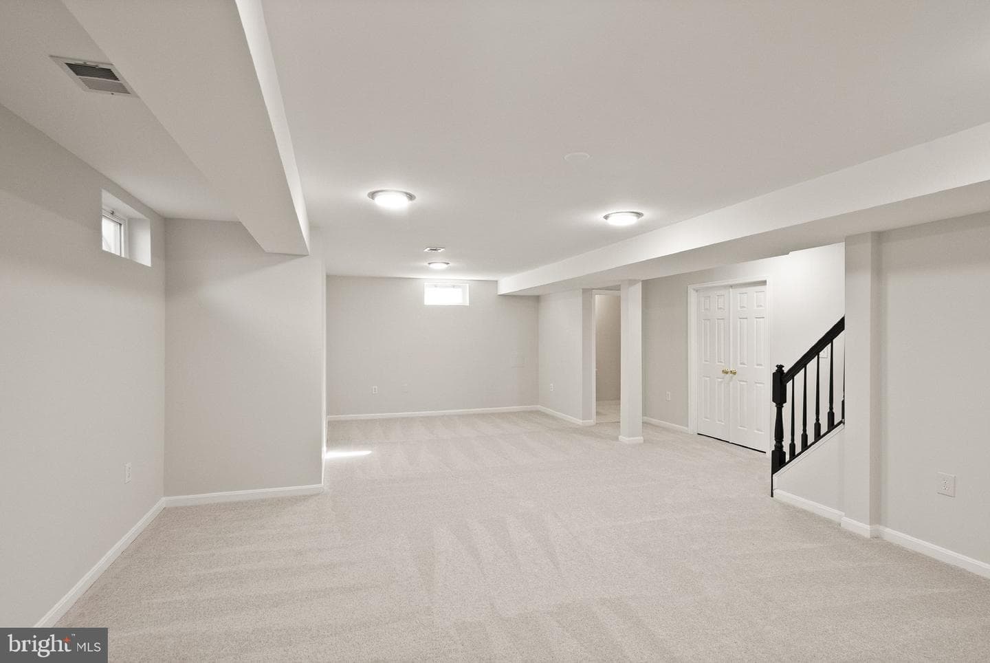 706 Invermere Drive NE photo 45
