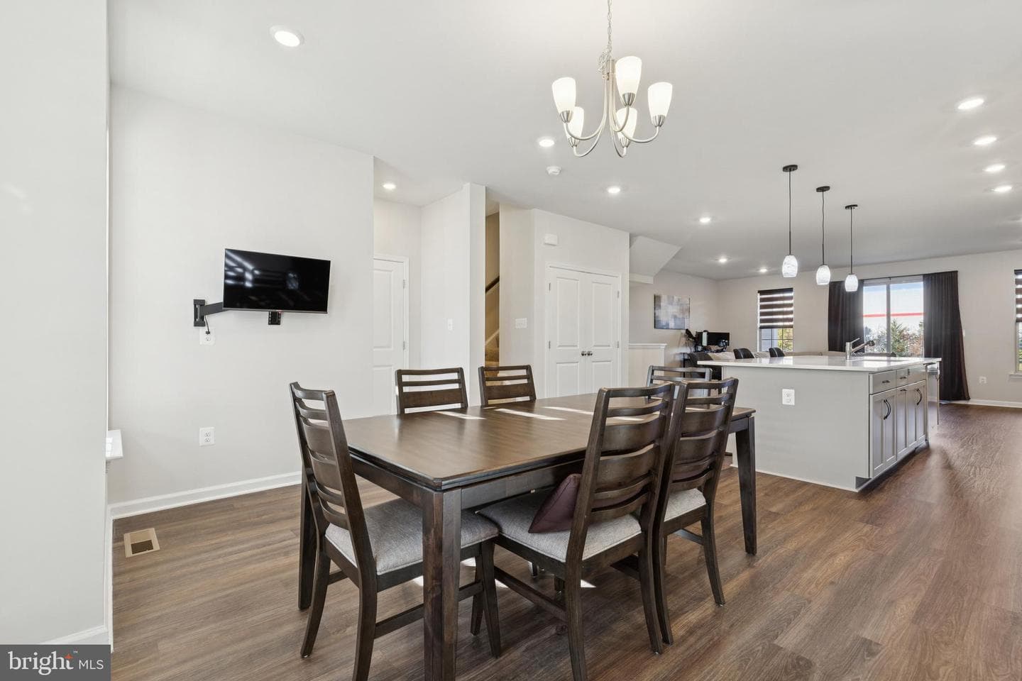 1636 Field Sparrow Terrace NE photo 9
