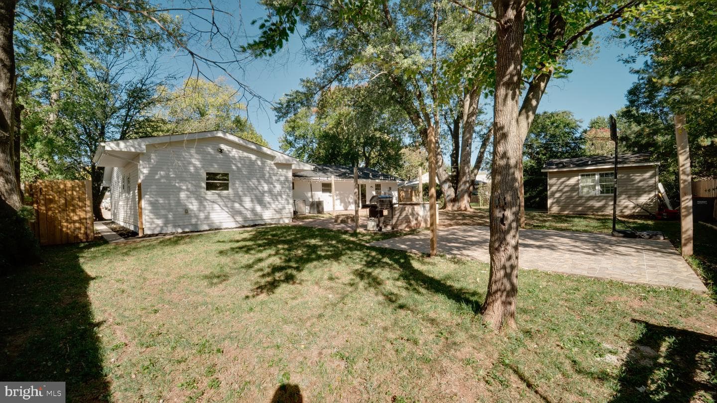 312 E Gordon Street photo 29