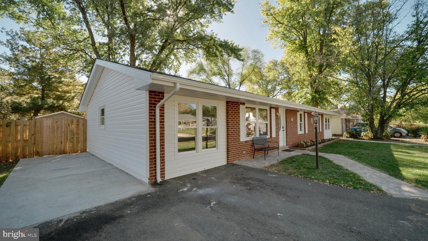 312 E Gordon Street photo 3