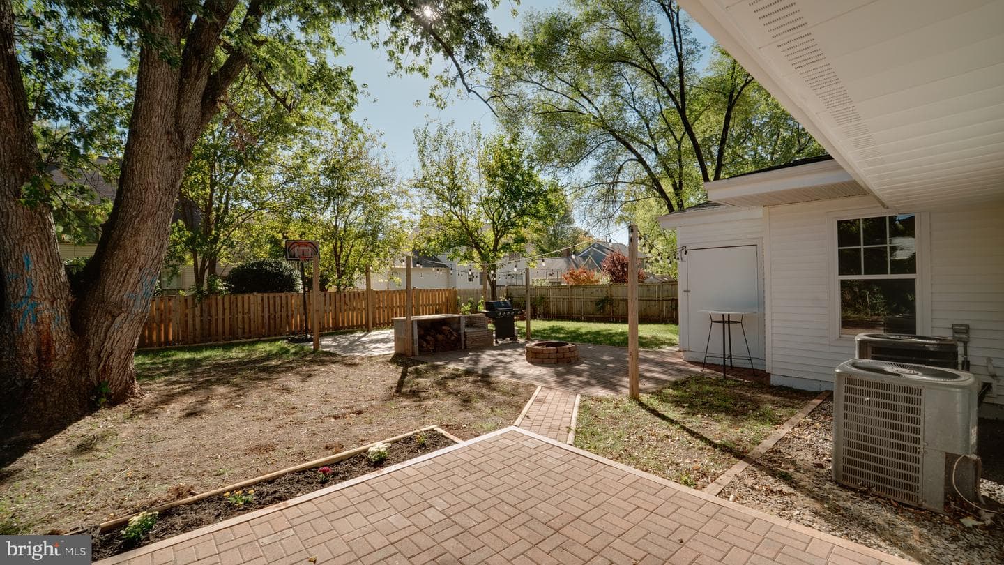 312 E Gordon Street photo 30