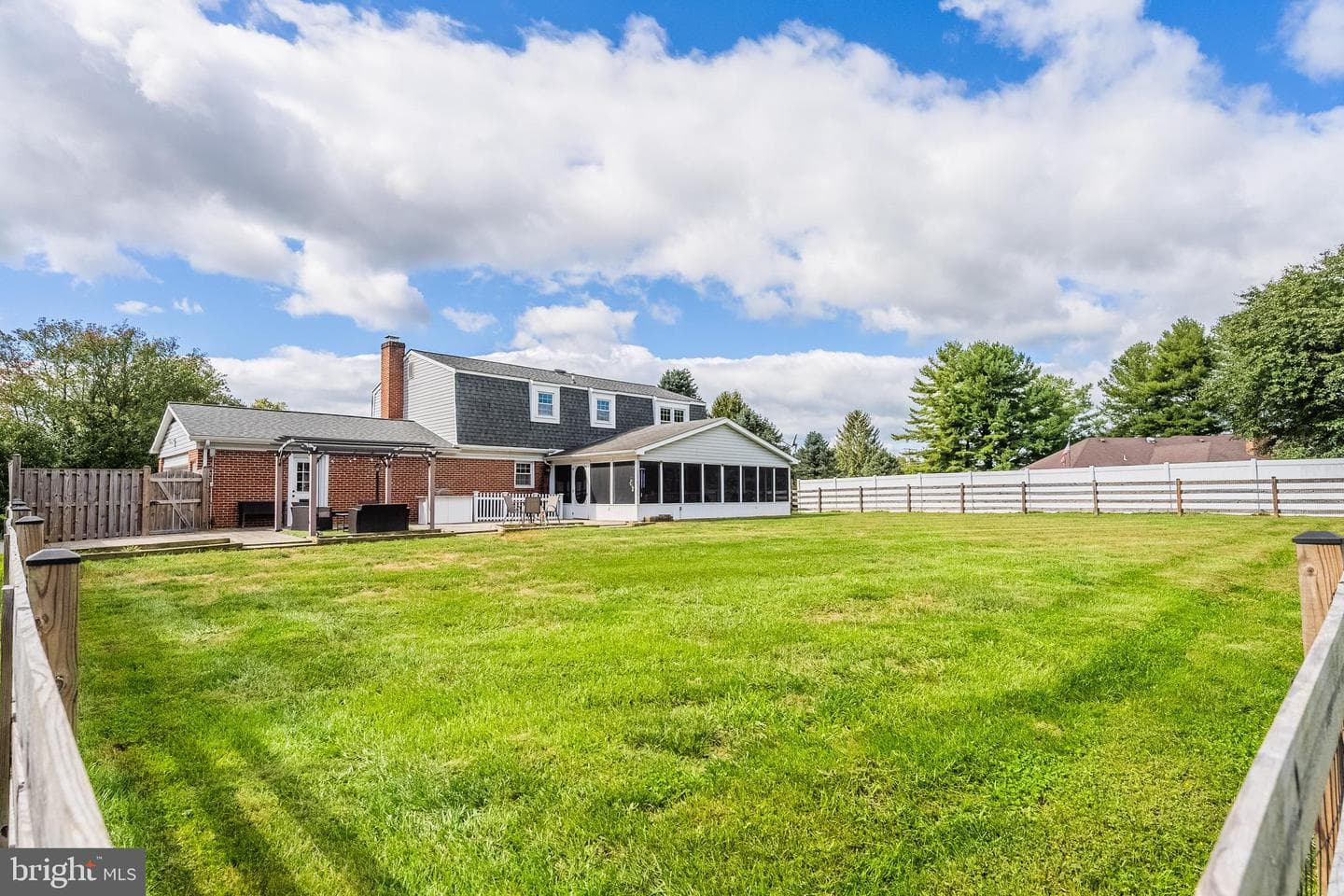 17412 Madison Avenue photo 13