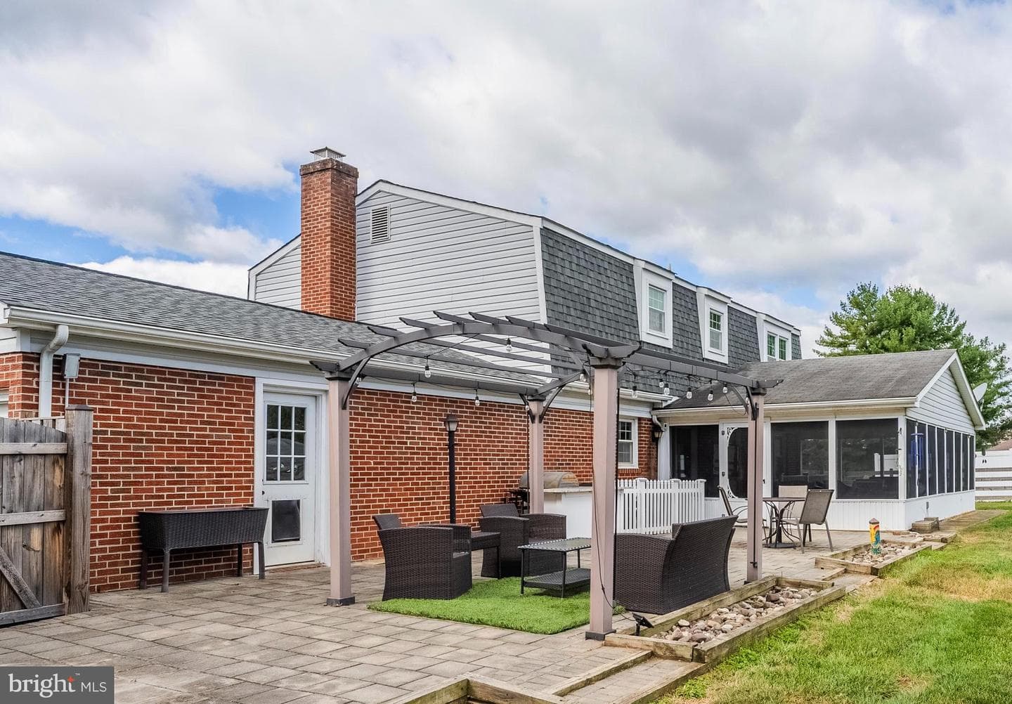17412 Madison Avenue photo 22