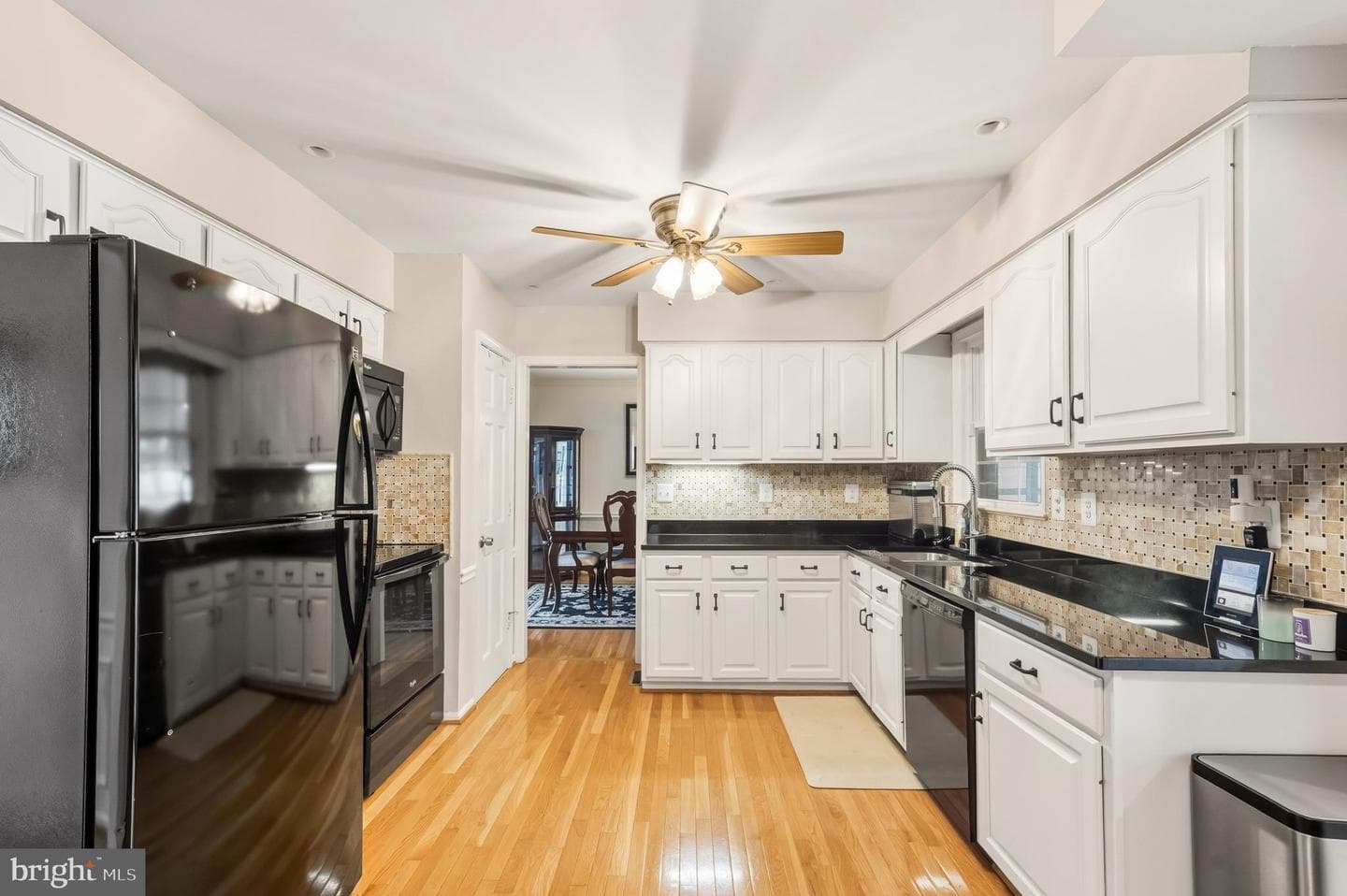 17412 Madison Avenue photo 34
