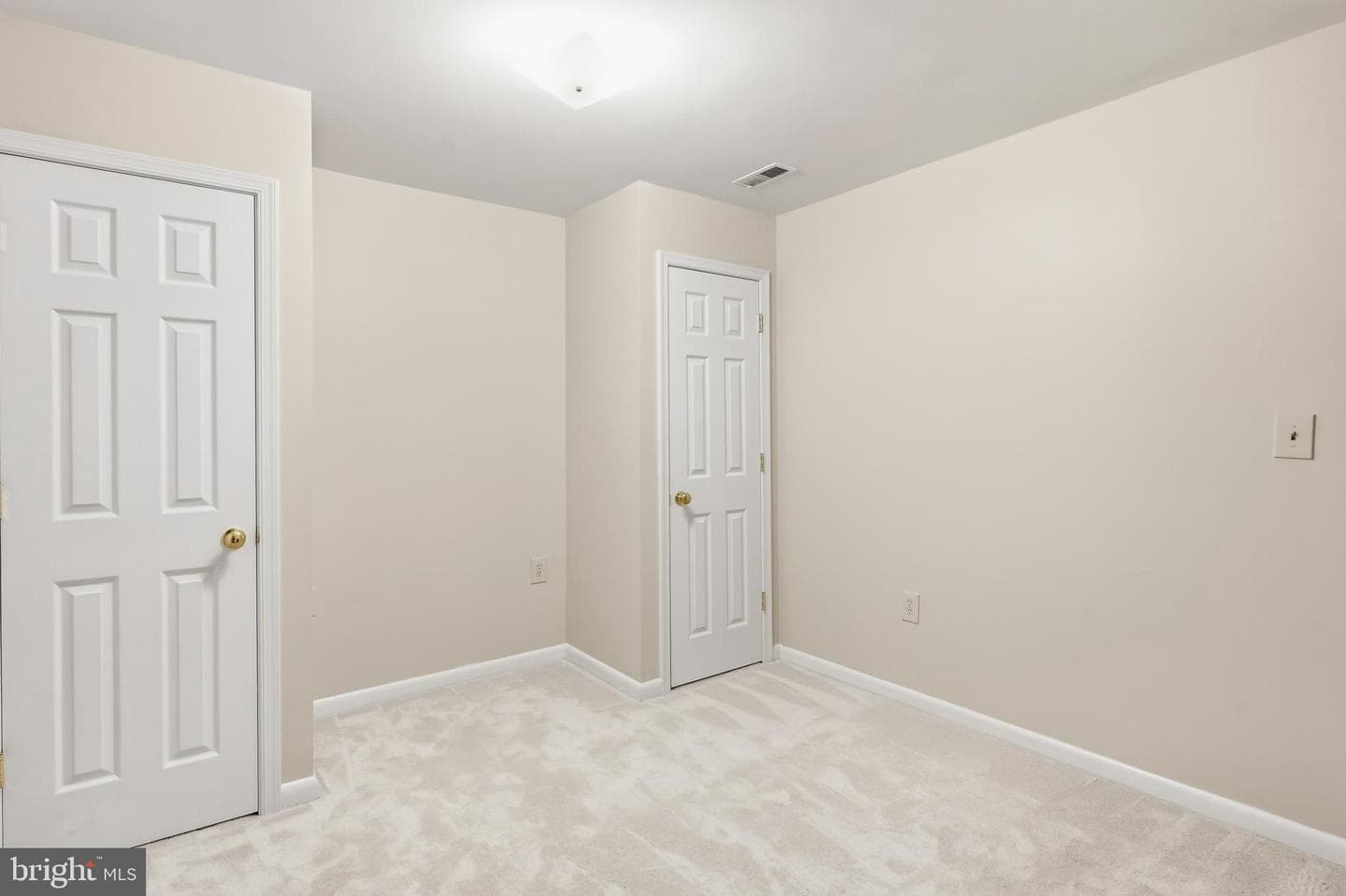 17412 Madison Avenue photo 64