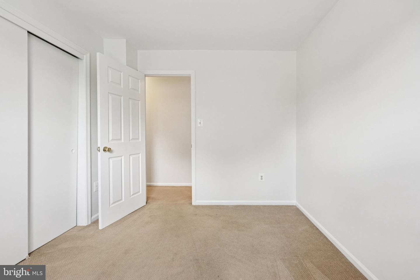 2 Berkeley Court photo 18