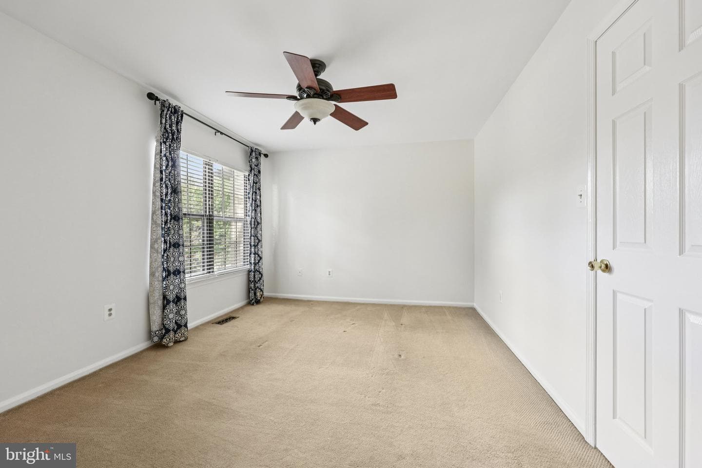 2 Berkeley Court photo 24