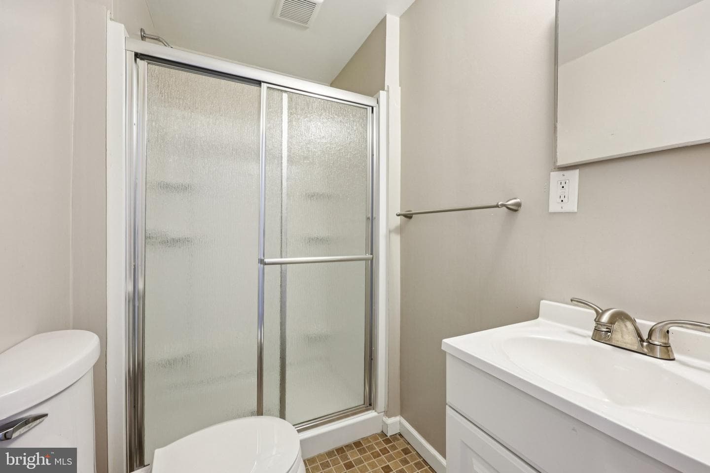 2 Berkeley Court photo 32